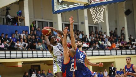 Baschetbaliștii de la CSM Constanța au făcut spectacol în Sala Sporturilor, la debutul în noul sezon