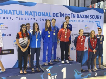 Salbă de medalii pentru înotătorii noștri la Campionatul Național în bazin scurt