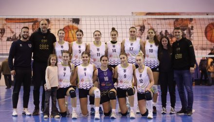 Succes în trei seturi pentru voleibalistele noastre contra lui CSM București