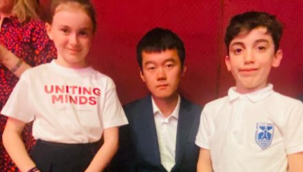 Tinerii șahiști de la CSM Constanța s-au aflat față în față cu campionul mondial