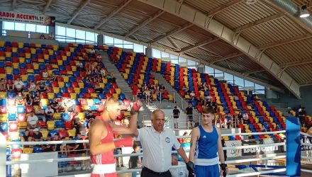 Alexandru Buleu de la CSM Constanța boxează în finala Cupei României