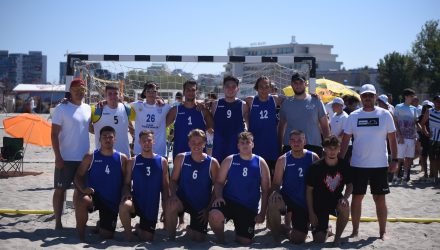 Echipele de juniori I și II CSM Constanța, campioane la handbal pe plajă