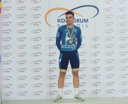 Ciclistul Matei Paris, medaliat cu aur la Campionatul Național de Pistă de la Plovdiv