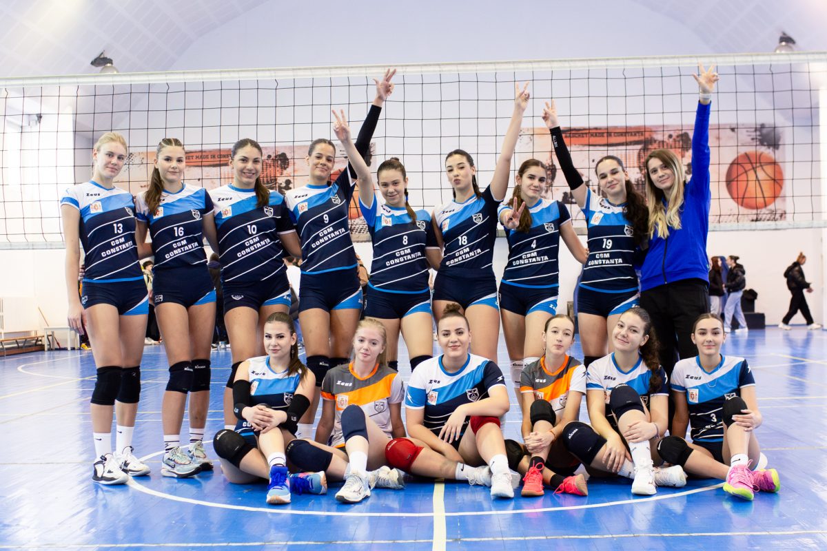 Voleibalistele academiei CSM Constanța au reușit un parcurs aproape perfect în campionatele U17 și U15