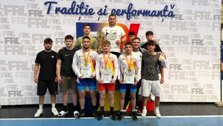 Medalii pentru tinerii luptători de la CSM Constanța