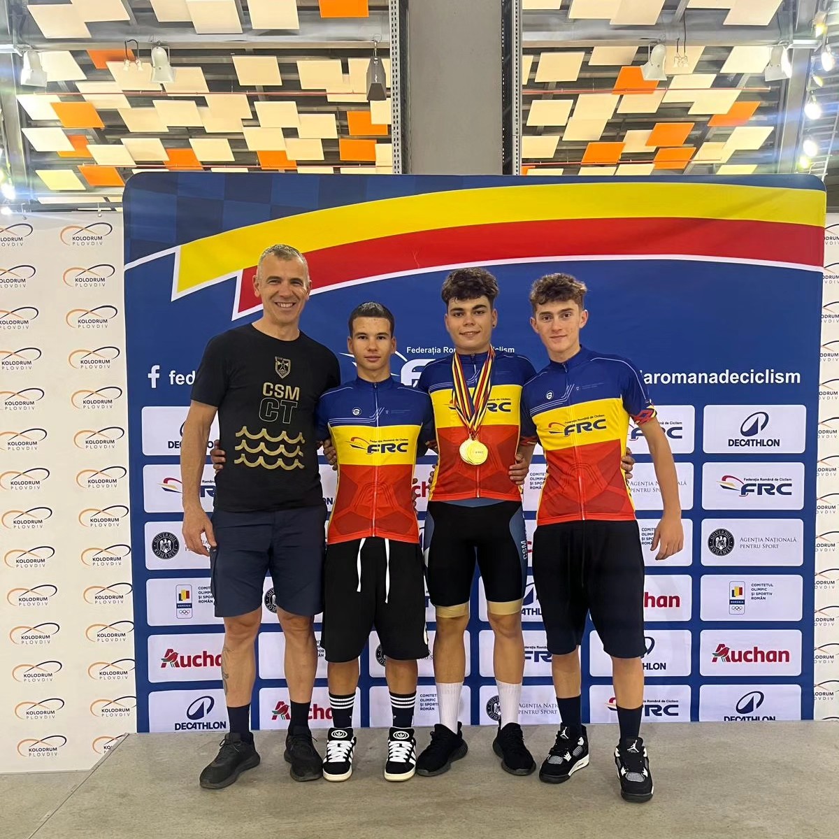 Performanță de top pentru cicliștii noștri! Cadeții de la CSM Constanța au câștigat nouă medalii la Campionatele Naționale de Pistă