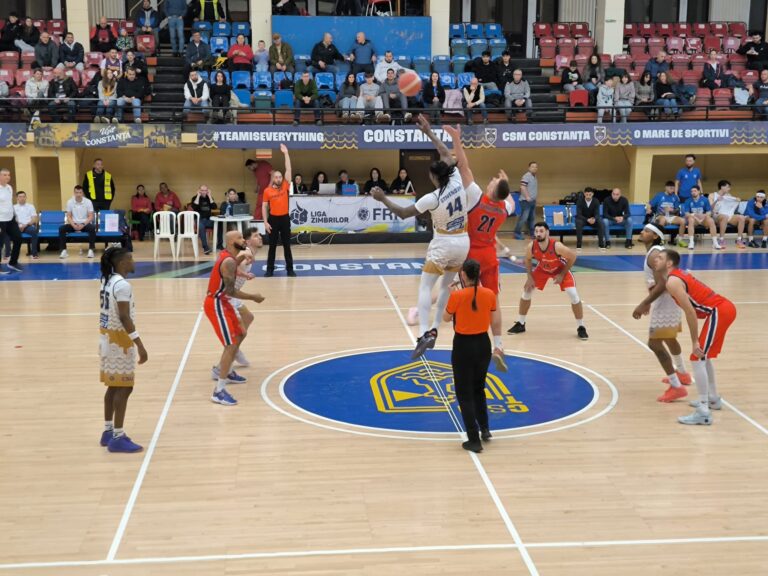 Liderul clasamentului a avut meci greu la Constanța