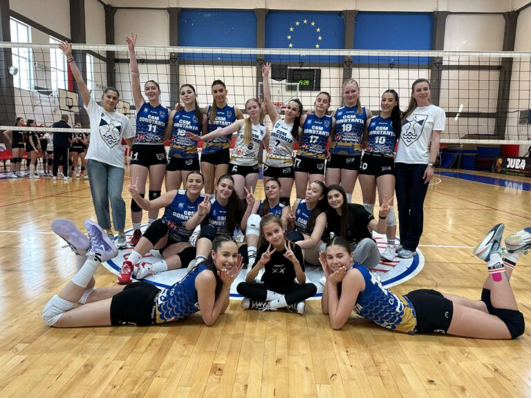 Voleibalistele noastre au câștigat patru meciuri la Târgoviște și rămân în cursă pentru Turneul Final al Campionatului Național U17