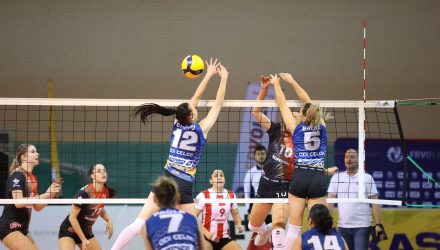 Voleibalistele noastre au cedat pe terenul campioanelor, în primul meci din play-off
