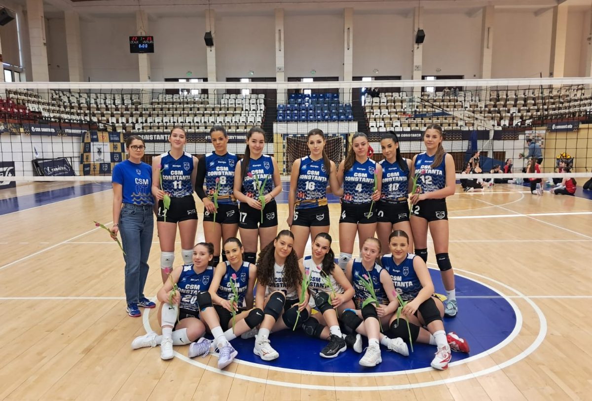 De 8 martie, pe teren! Voleibalistele noastre au jucat un nou meci în Divizia A2 la Sala Sporturilor