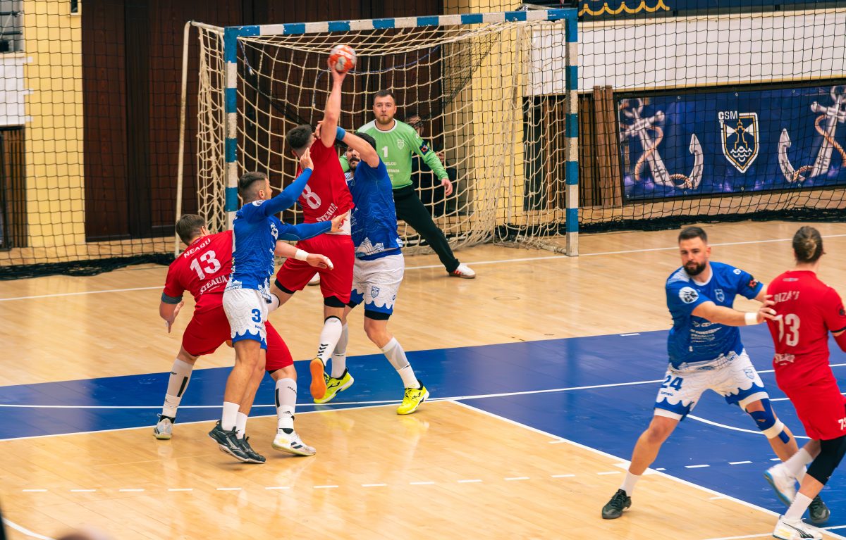 CSM Constanța se impune cu 29-21 la București! Handbaliștii noștri au 11 victorii  în Liga Zimbrilor