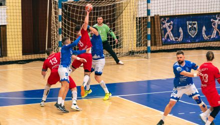CSM Constanța se impune cu 29-21 la București! Handbaliștii noștri au 11 victorii  în Liga Zimbrilor