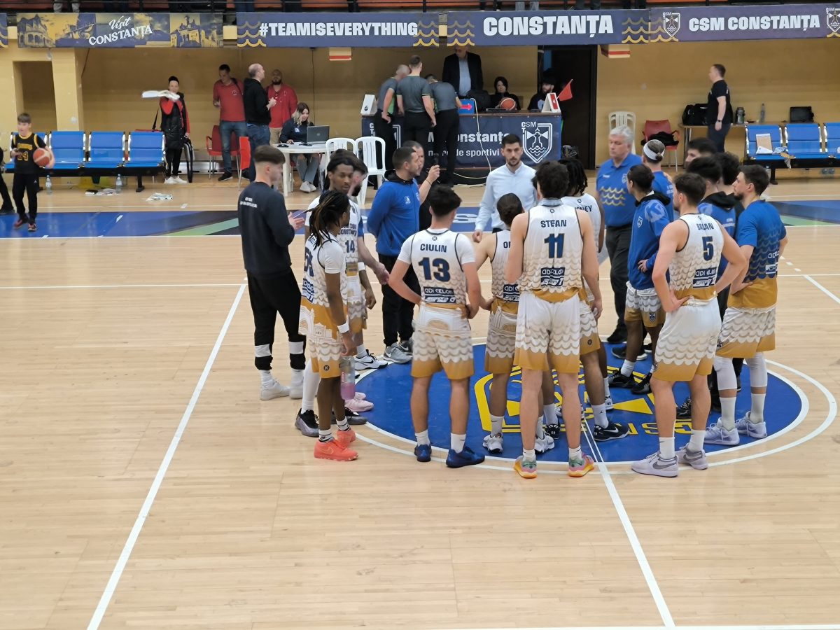 Baschetbaliștii au pierdut cu Dinamo