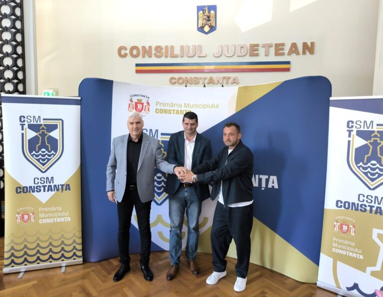 Mihai Ochiuleț: „Am decis să o luăm de la zero!” Aihan Omer și Marius Stavrositu au fost prezentați oficial la echipa de handbal