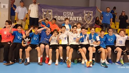 Juniorii 4 au fost la un pas de podiumul național! CSM Constanța, prezență meritorie în Final 4 la Campionatul Național de handbal masculin  J4