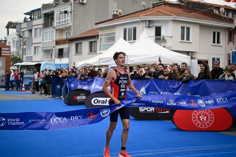 Carol Popa este campion balcanic de seniori la triatlon!