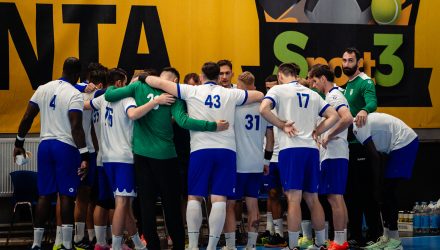 CSM Constanța a cedat pe terenul campioanei Dinamo București