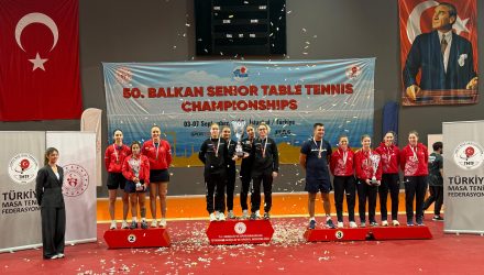 Elena Zaharia, Bianca Mei-Roșu și Matei Dumitrescu au cucerit 10 medalii la Campionatul Balcanic de la Istanbul