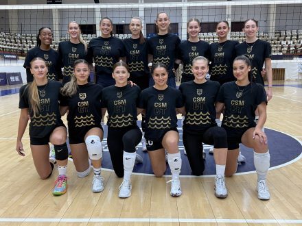 Whitney James: „Voi încerca să dau tot ce am mai bun pentru Constanța!” Voleibalistele susțin două meciuri amicale în Sala Sporturilor
