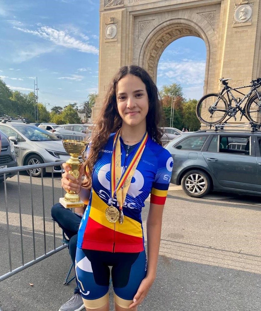 Alessandra Belu este câștigătoarea Cupei României de șosea la categoria U15!