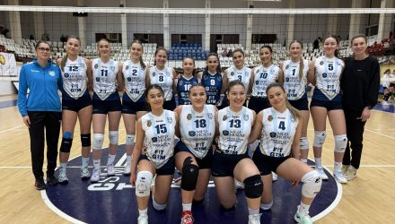 Mergem cu toate junioarele la turneele semifinale de volei! Bianca Cojocaru: “Ne dorim calificarea la turneele finale și sperăm la cel puțin o medalie!”