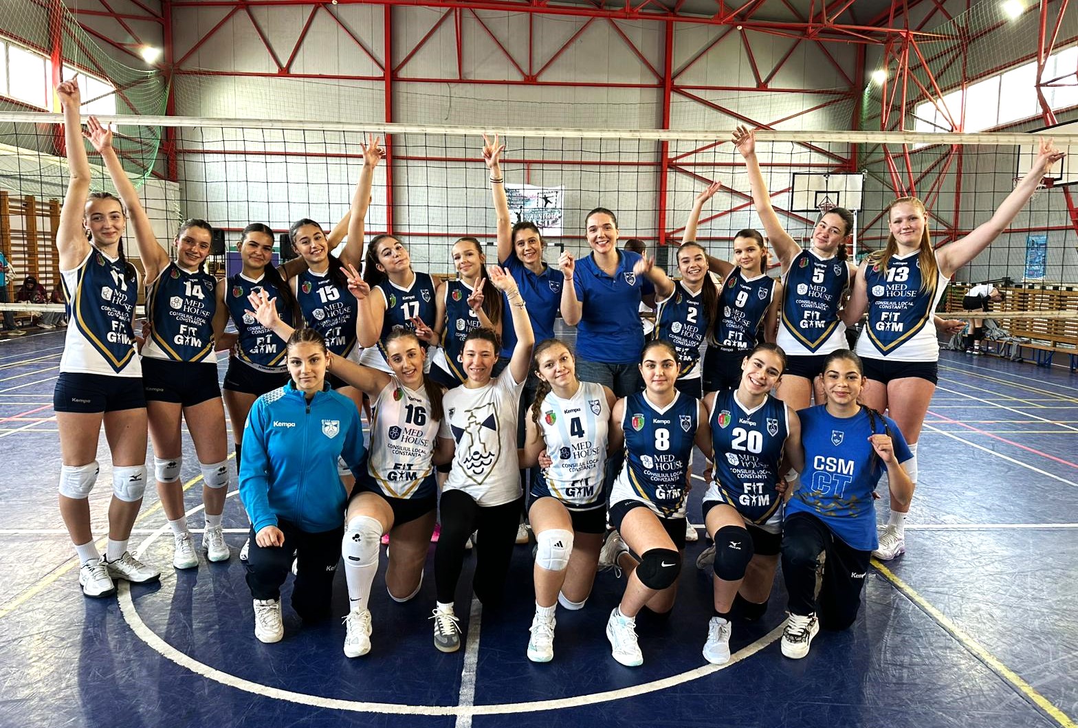 Speranțele secției de volei fete continuă lupta pentru medalii! CSM Constanța s-a calificat la Turneul Final U15