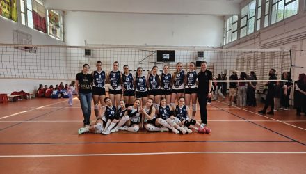 Cadetele continuă lupta pentru medalii! CSM Constanța este calificată la Campionatul Național de volei feminin U17