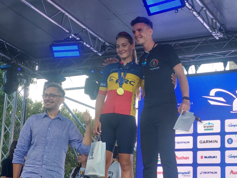 Amalia Singuran, campioană națională la criterium pe circuitul de la Constanța! ”A fost ca un cadou de ziua mea! Mă simt în formă și pregătită”