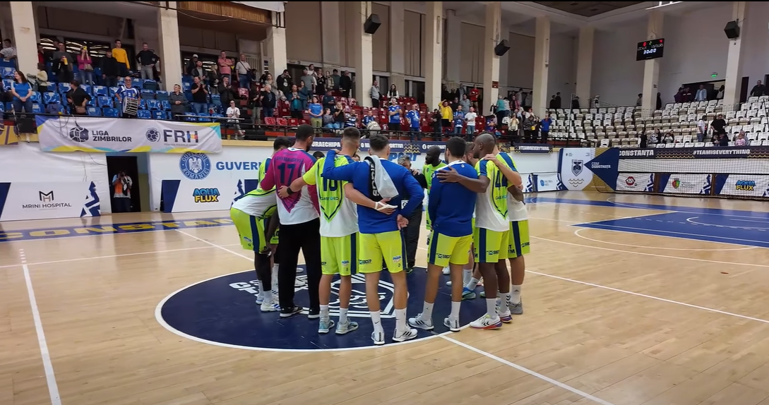 Victorie pentru handbaliștii noștri! CSM Constanța a învins-o cu 30-24 cu CS Universitatea Cluj, în fața suporterilor proprii
