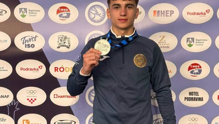 Valentin Rusu de la CSM Constanța este vicecampion balcanic la lupte libere